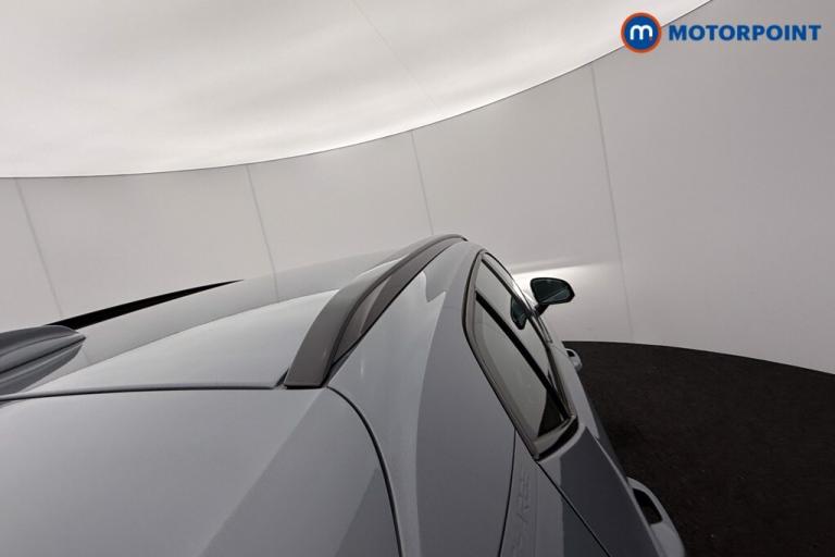 2022 Volvo XC40 1.5 T4 Recharge PHEV Plus Dark 5dr Auto SUV Hybrid Automatic