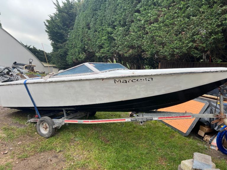 Speedboat Project + Trailer – Needs Work