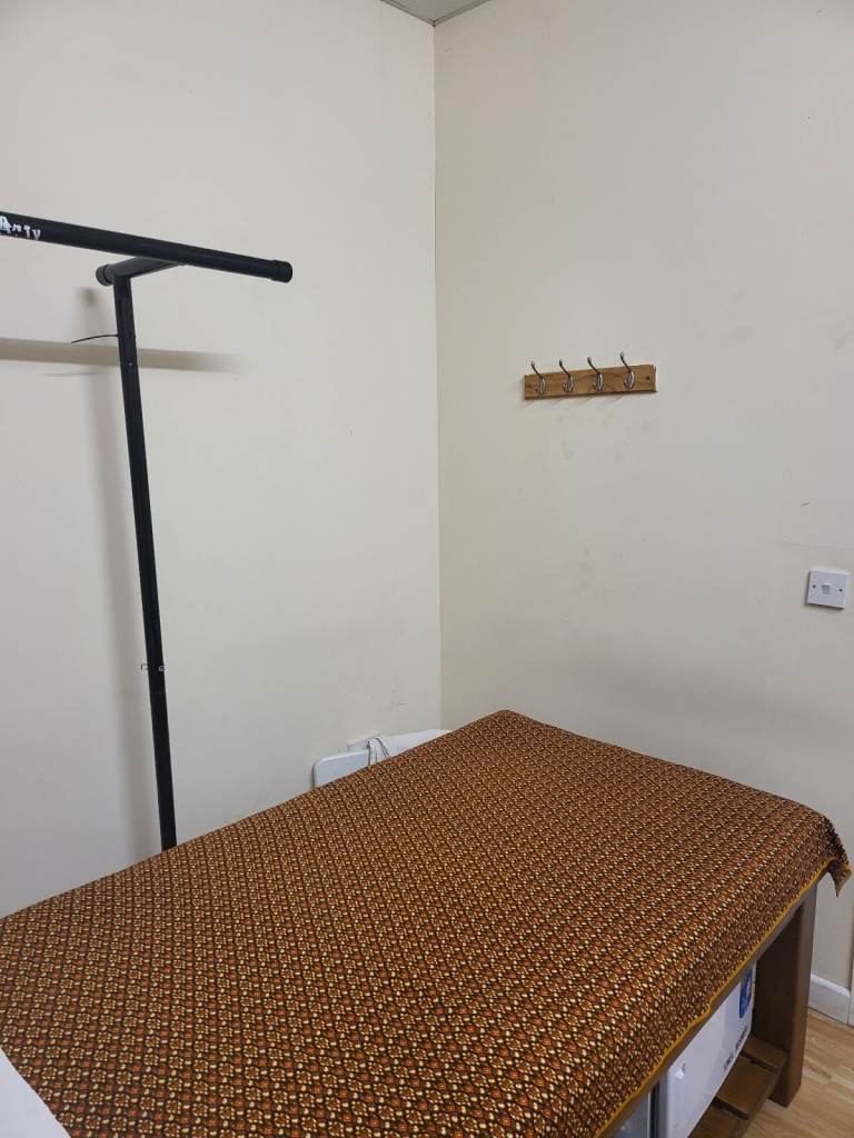 Beauty Room for Rent in Bracknell high street