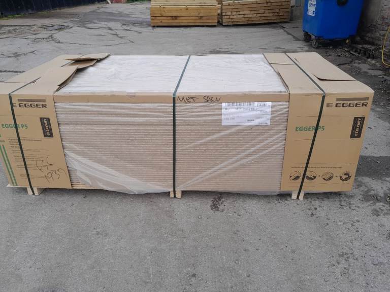 8 x 2 T&G P5 moisture resistant chipboard 18mm & 22mm available from £12.50 each