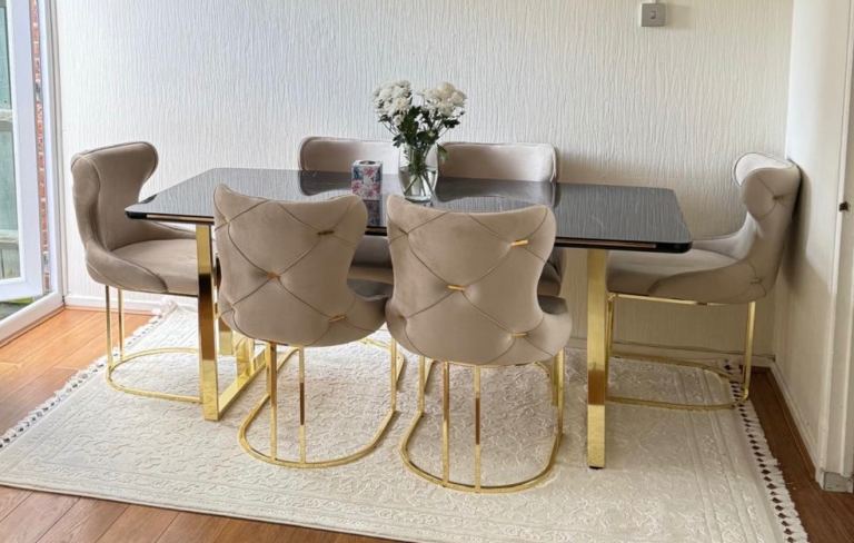 Dining table set & coffee table