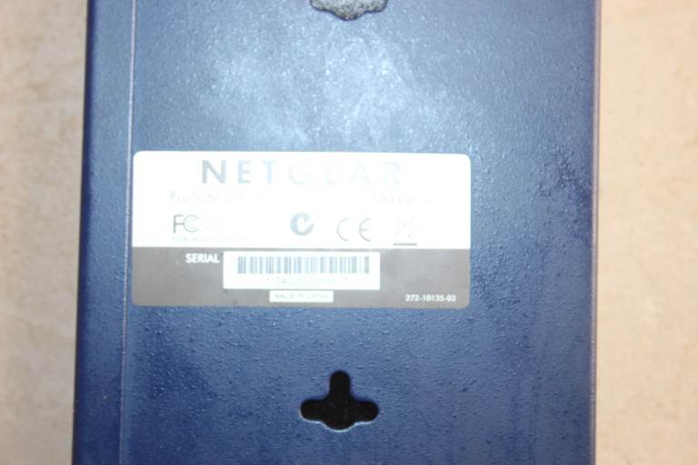 Fast Ethernet Switch Netgear 8 Port 10/100 Mbps