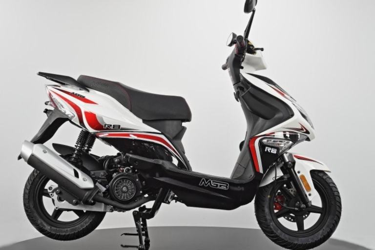 BRAND NEW MGB R8 125cc LEARNER LEGAL MOPED SCOOTER- NATIONWIDE DELIVERY- 