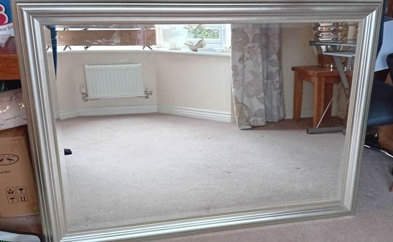 V nice large mirror