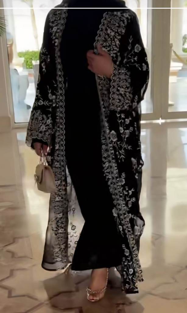 Beautiful embroidery Abaya