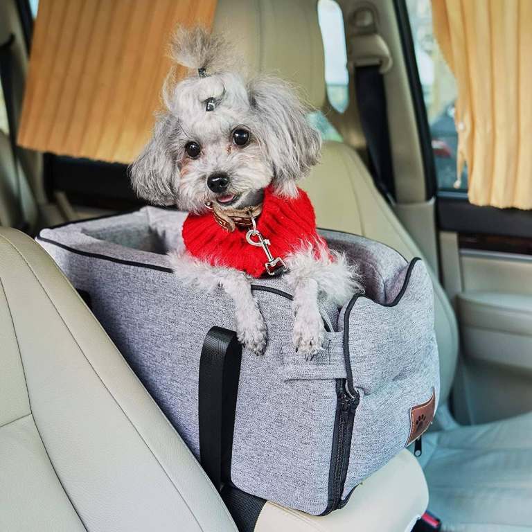 Dog/Cat  Car Seat, Center Console Seat on Car Armrest, and Washable & Detachable