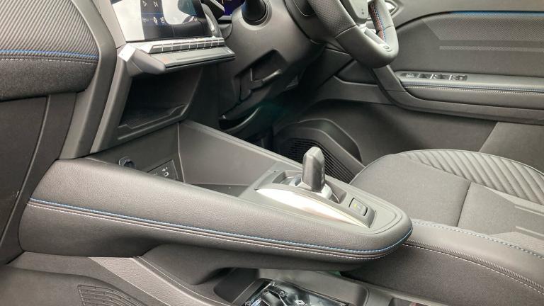 2025 Renault Symbioz 1.8 E-Tech FHEV 160 Iconic Esprit Alpine 5dr Auto Hybrid Estate Estate Hybri...