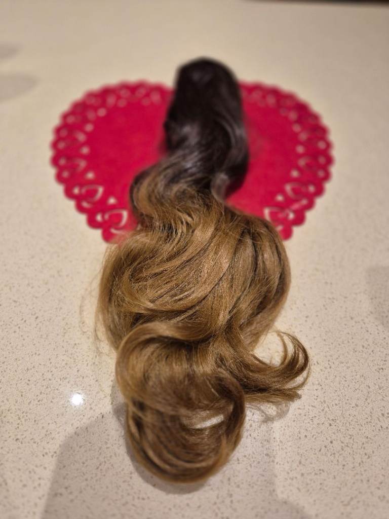 NEVERLAND Ombre Brown Wavy Hair Extension - Clip-in Ponytail