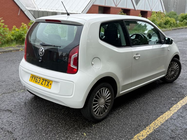 Volkswagen, UP, Hatchback, 2014, Manual, 999 (cc), 3 doors