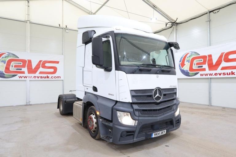 2014 (14 PLATE) Mercedes Benz Actros 1840 4x2 Euro 6 Tractor Units