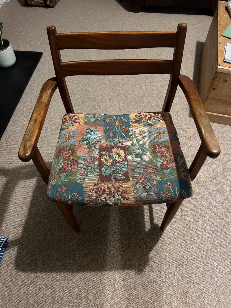 Gorgeous Danish Style Dining Chairs set of 6