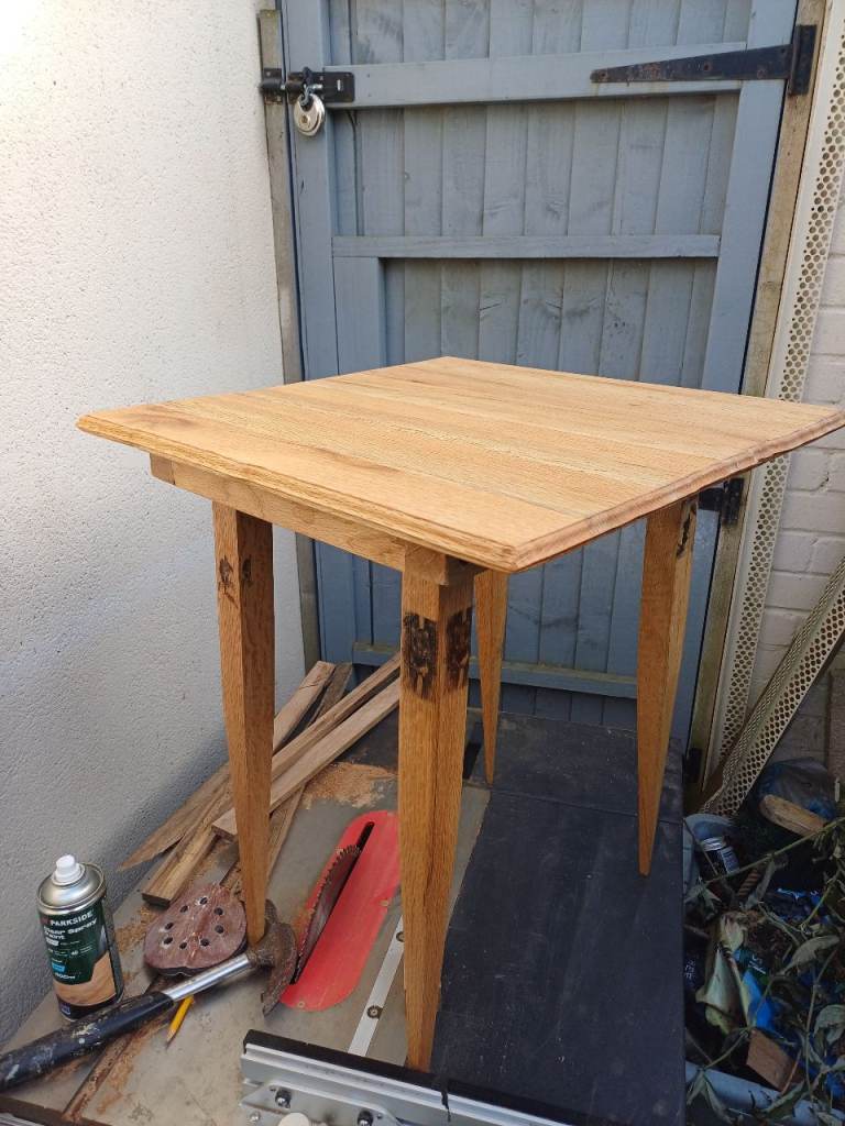 Little side table oak 