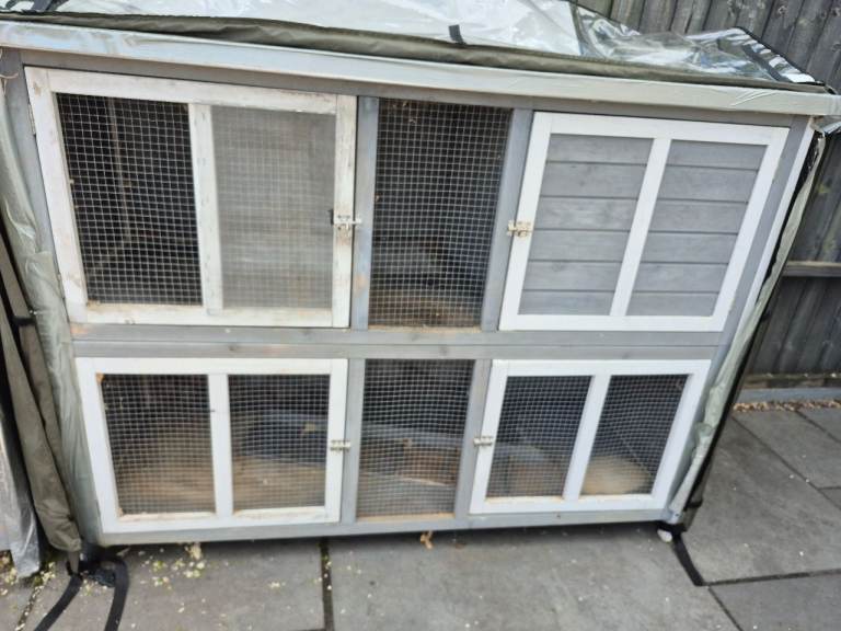 2 tier small animal hutch 