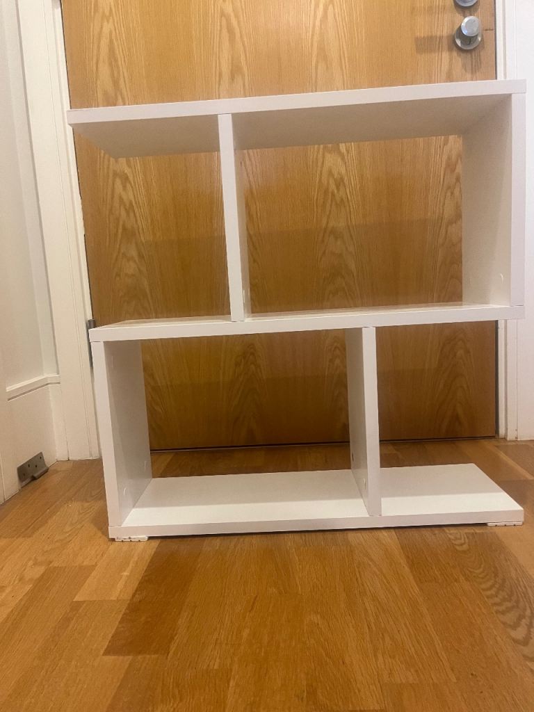White End Table/ Display Shelf Unit