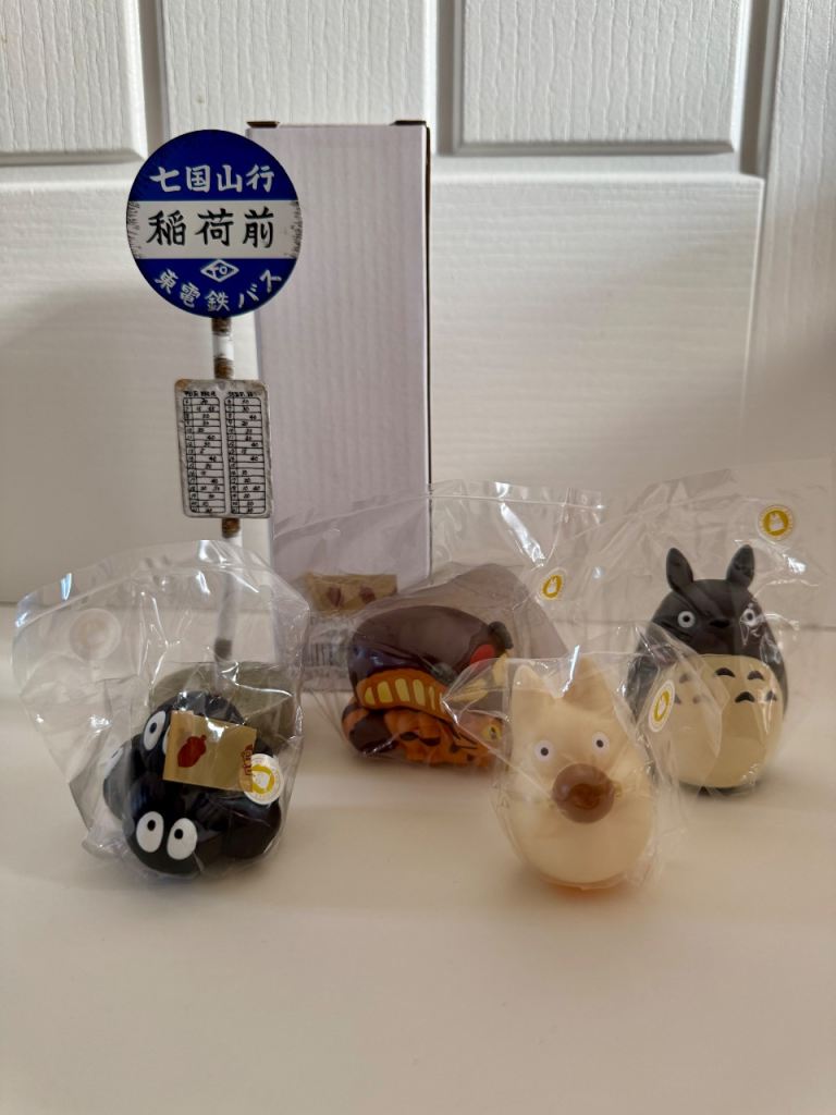New Totoro & Friends Mini Figures Set with Bus Stop Sign