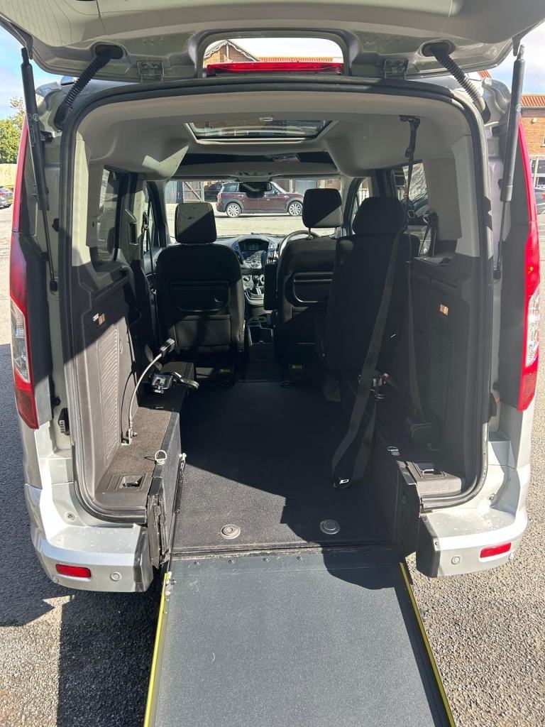 Ford Tourneo Connect 1.5TDCi Titanium Wheelchair Accessible Vehicle WAV
