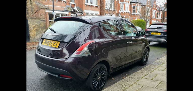 CHRYSLER YPSILON 0.9 TWIN AIR 2012 £1600!!! OPEN TO OFFERS