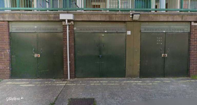 Garage to rent in London (SE5) | Stashbee