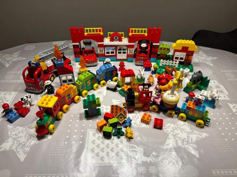 Large Bundle of Lego Duplo Sets