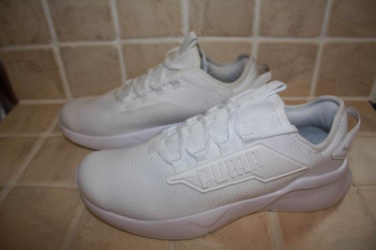 Puma Retaliate 2 Running Shoes in Triple White Colourway - UK Mens Size 7.5 *NEW*