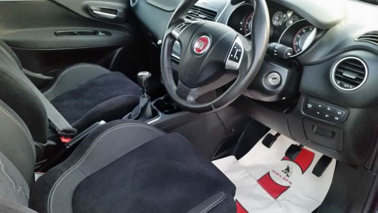 *!*SUPERB VALUE*!* 2013 FIAT PUNTO 1.2 EASY+ **MOT TO 30 JULY 2026** **JUST VALETED**