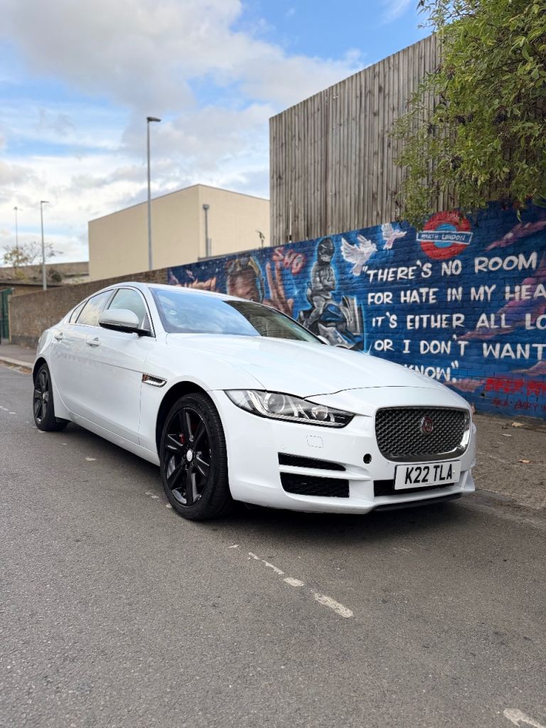 Jaguar, XE, Saloon, 2016, Other, 1999 (cc), 4 doors