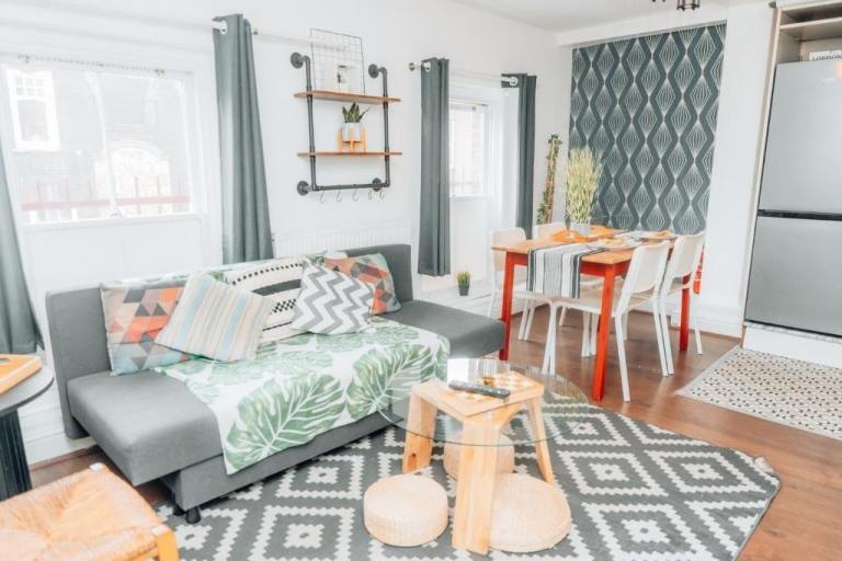 Stylish 2 Bed Flat In brick lane  