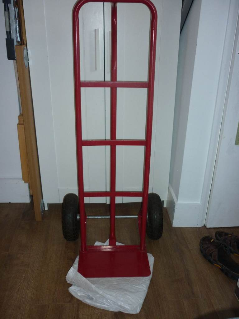 SACKTRUCK P SHAPED WITH TYRES.