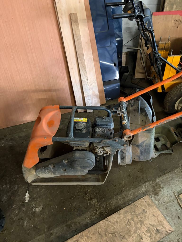 Whacker wacker plates look belle pcx 400