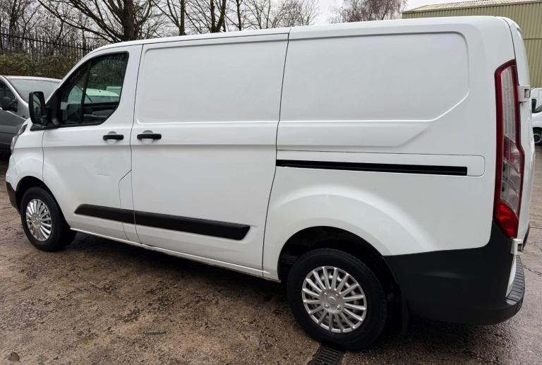 2018 Ford Transit Custom 2.0 TDCi 105ps Low Roof Van PANEL VAN DIESEL Manual