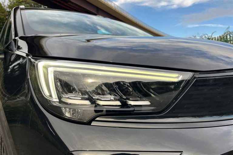 2022 Vauxhall Crossland 1.2i Turbo (130 PS) Ultimate 5 Door Petrol SUV *** 1 Owner / Full Vauxhal...