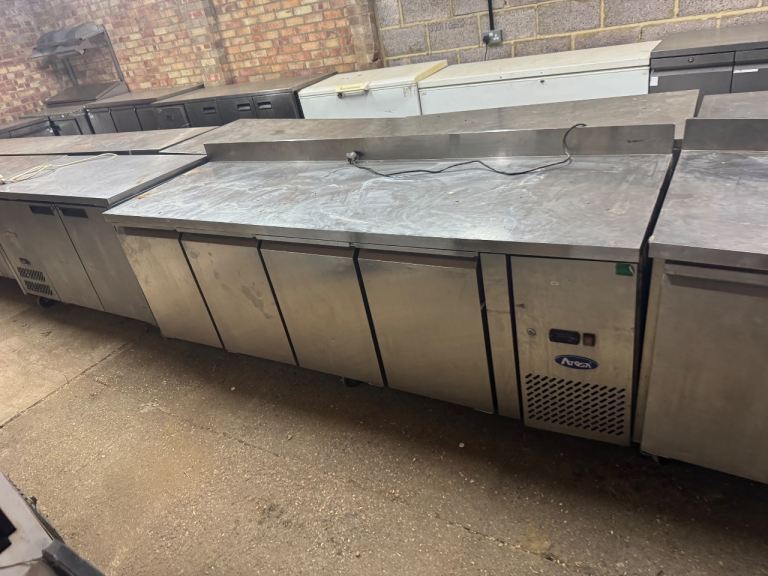 Commercial bench fridge undercounter 3 doors fully serviced takeaway cafe 