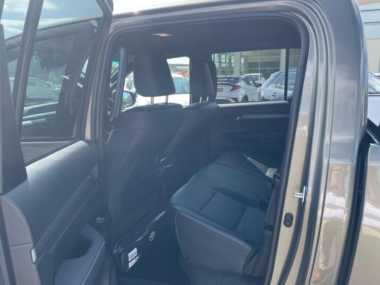 2025 Toyota Hilux Invincible X D/Cab Pick Up 2.8 D 48V Auto Double Cab Pick-up Diesel Automatic