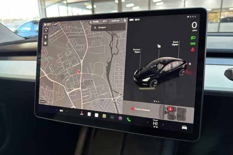 2022 Tesla Model 3 Standard Range Plus Saloon 4dr Electric Auto RWD (241 bhp) Saloon Electric Aut...