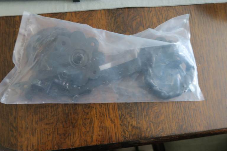 image for 210mm Fleur de Lys Heavy Duty Twisted Ring Gate Latch, Black Antique