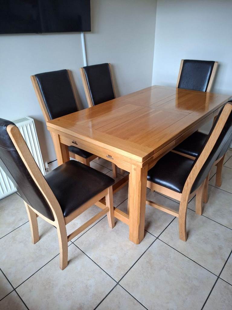 Oak Dining table and Leather chairs 
