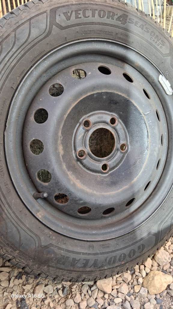 Renault trafic wheels x 4