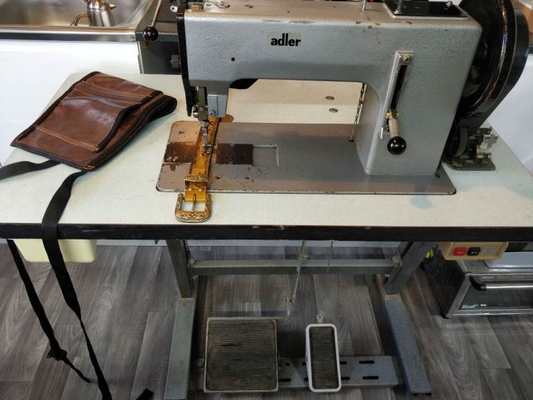 Adler 204-64 Needle Feed Walking Foot Sewing Machine 