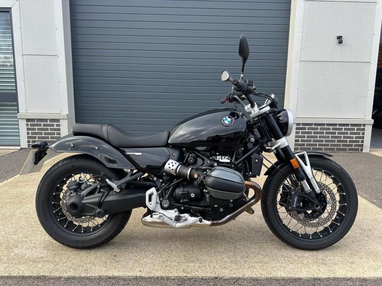 BMW R12 2024 - ROADSTER - ONLY 3086 MILES