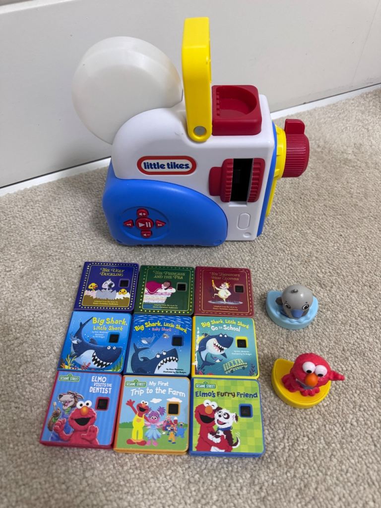 Little Tikes Story Dream Projector & 9 Stories
