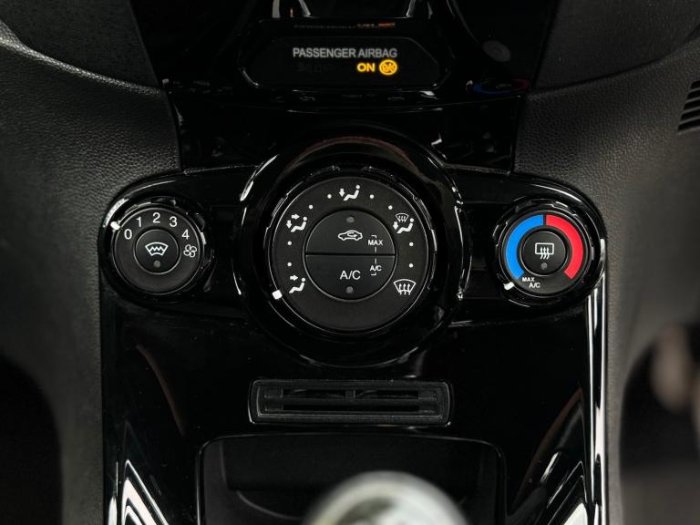 2016 Ford Fiesta 1.25 82 Zetec 5dr HATCHBACK Petrol Manual