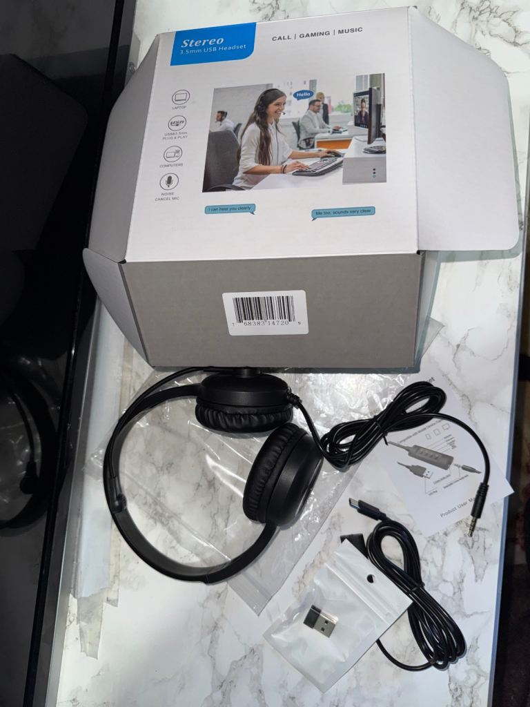 New Stereo Headset with Microphone – Black