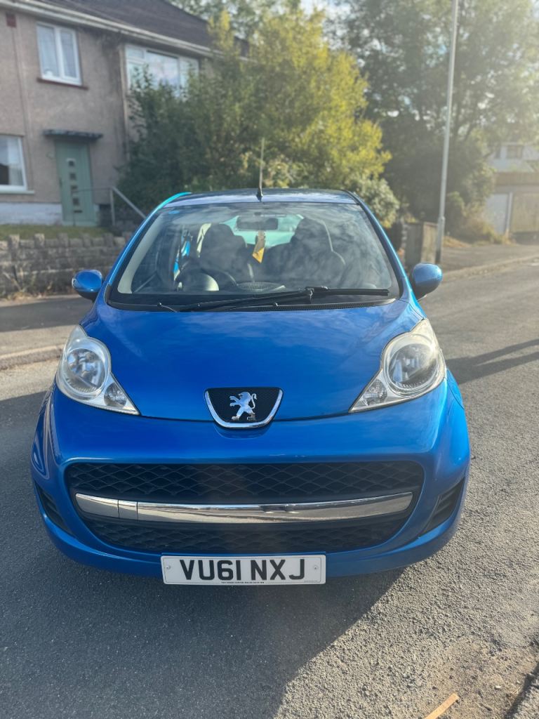 Peugeot, 107, Hatchback, 2011, Manual, 998 (cc), 5 doors