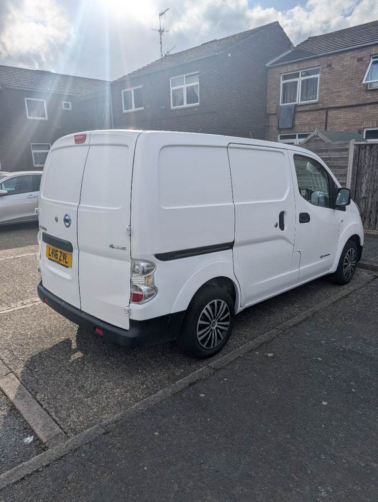 Nissan e-NV200 Electric Van – 2016 – 29k Miles – 12 Bars ⚡