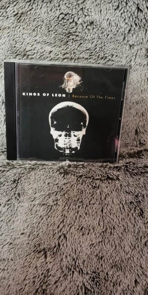 Kings Of Leon Because Of The Times CD