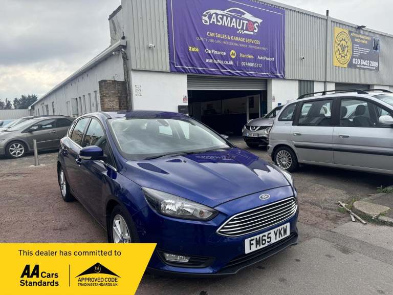 2016 Ford Focus 1.0T EcoBoost Zetec Euro 6 (s/s) 5dr HATCHBACK Petrol Manual