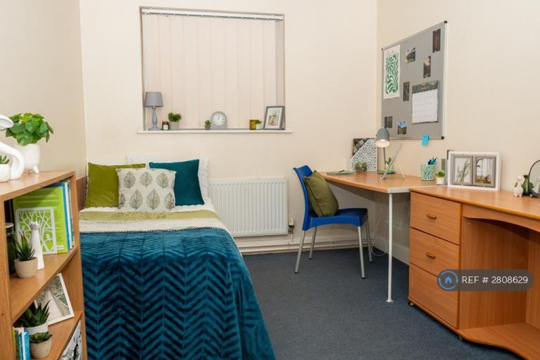 1 bedroom in St Helens Road, Ormskirk, L39 (#2808629)