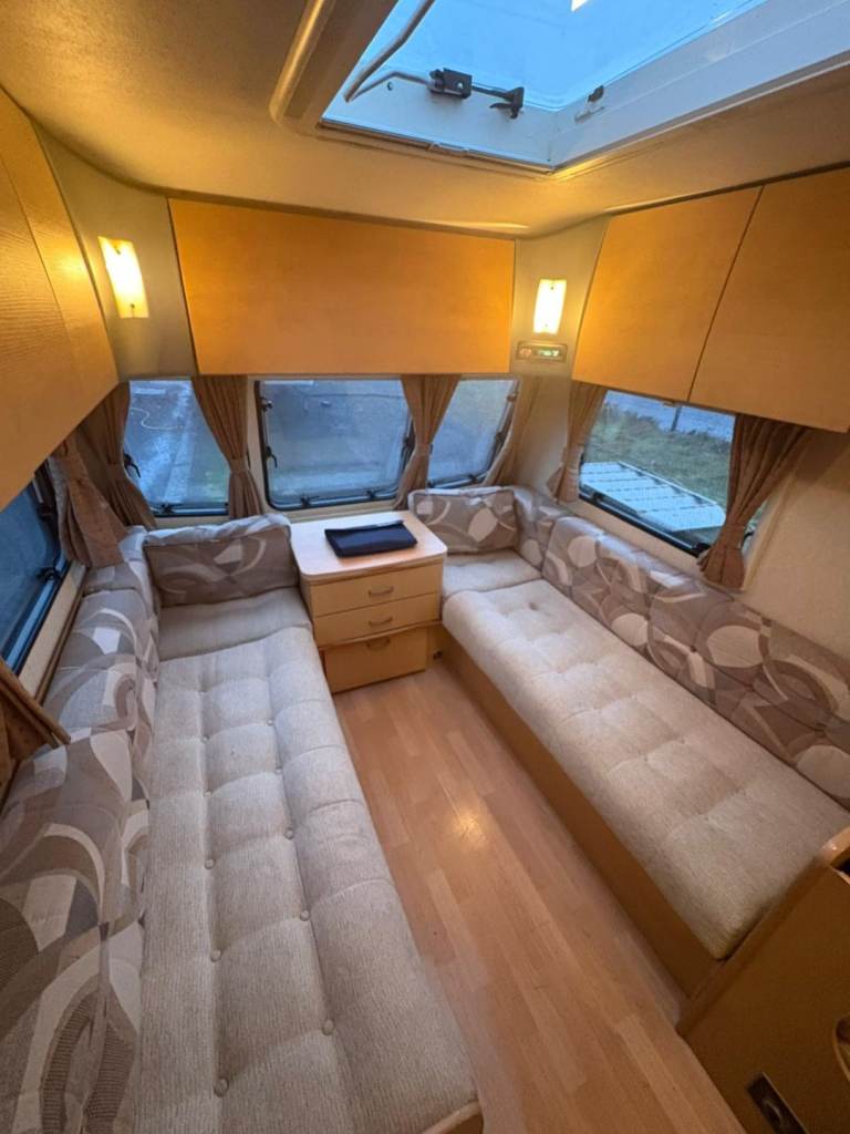 💥 2009 Bailey gt65 6 berth fixed bed 💥