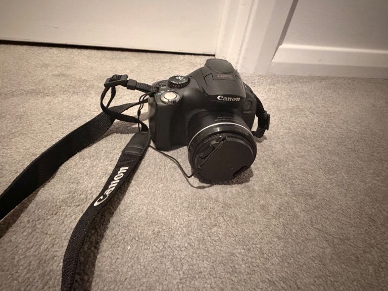 Canon PowerShot Bridge Camera with Strap – Good Condition