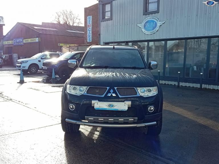 MITSUBISHI L200 2.5 DI-D Barbarian Black Manual Diesel 2010